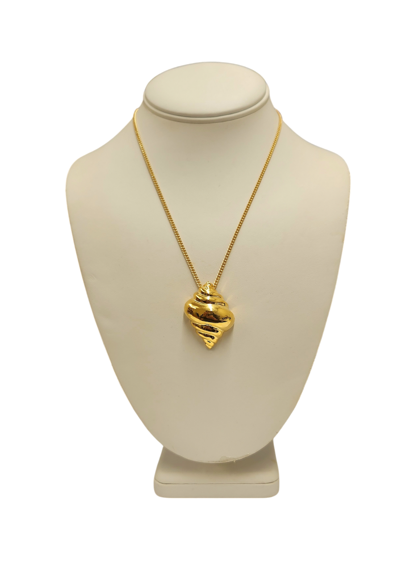 Gold Seashell Pendant Necklace