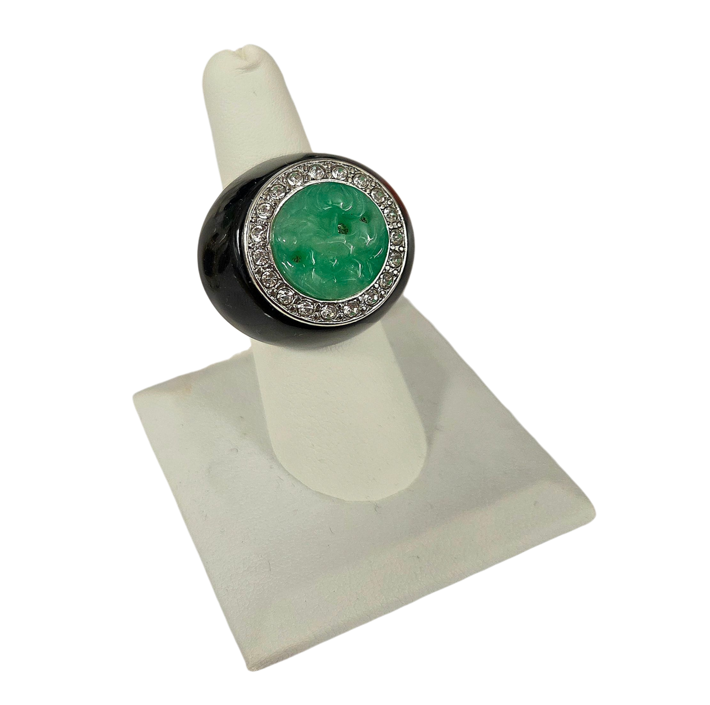 Black-Jade Center Ring