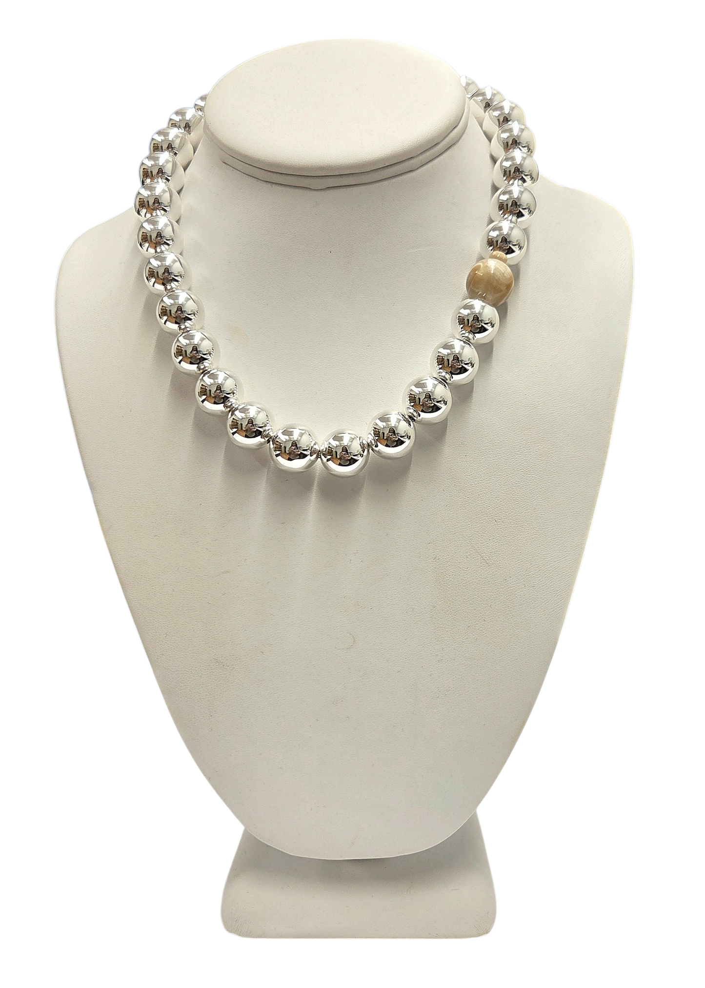 Polished Silver Agate Necklace