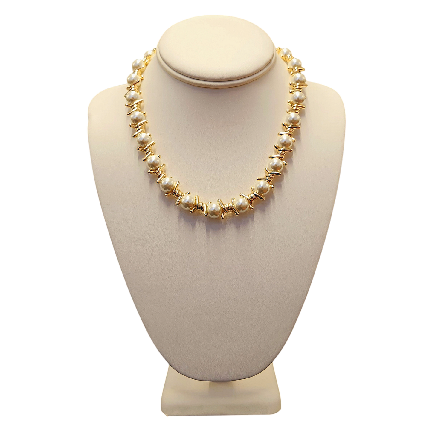 Gold Twist Knotted Pearls Necklace