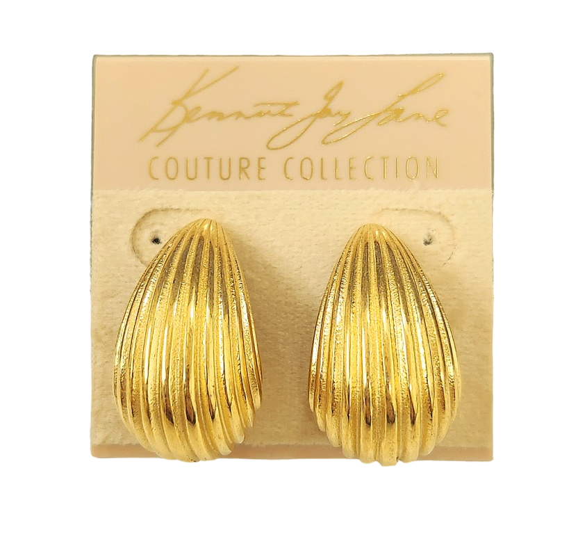 Polished Gold Ribbed Tapered Hoop Pierced Earring