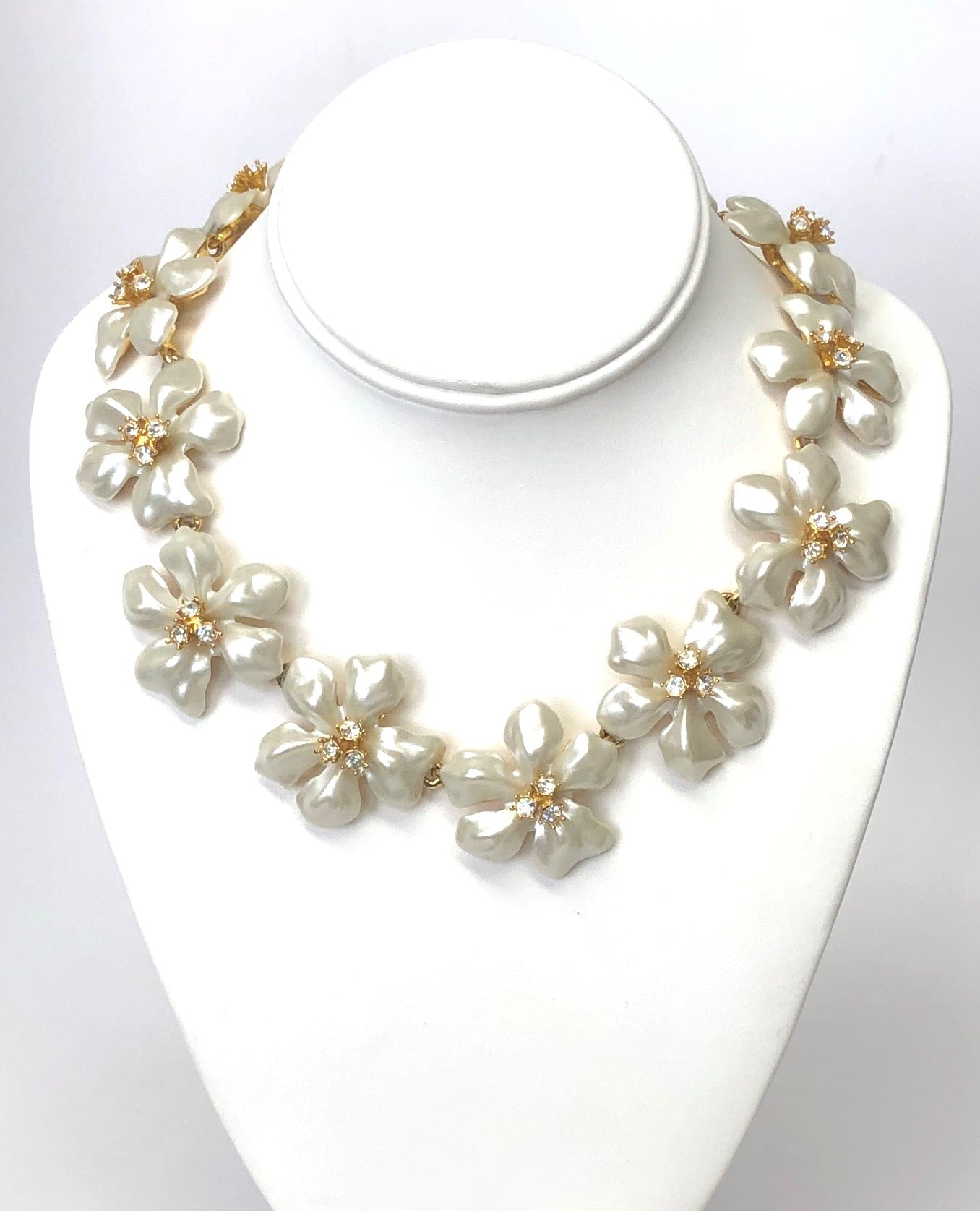 Pearl Flower Necklace