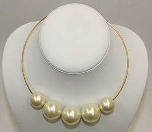 Gold Wire 5 Cultura Pearls Graduated Beads Necklace