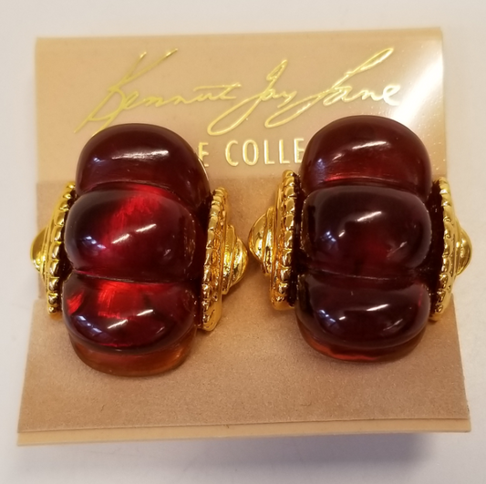 Tortoise shrimp clip earring