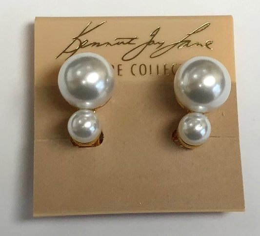 Gold White Pearl Top And White Pearl Bottom Clip Earring