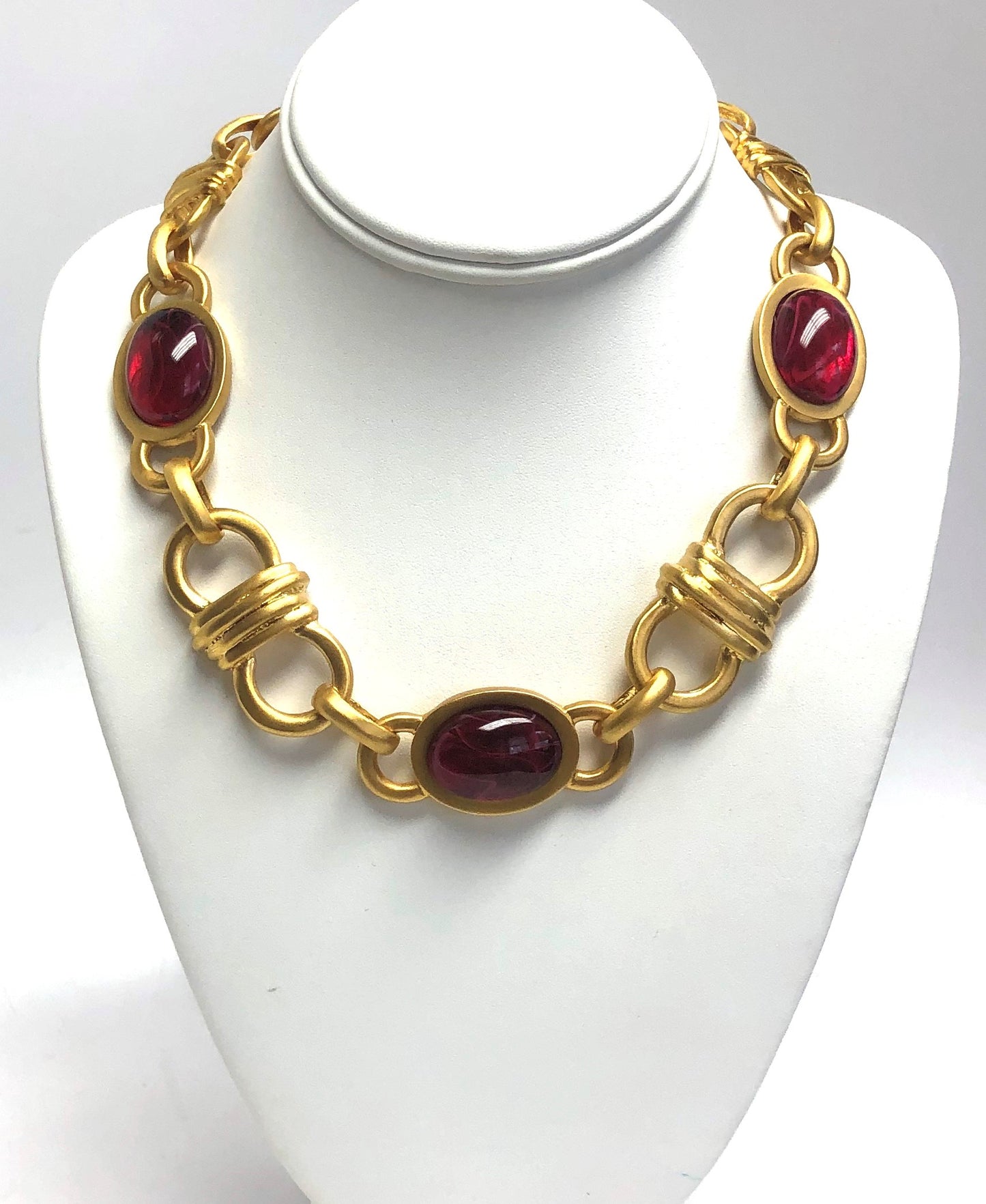 18" Satin Gold Flaw Ruby Link Chain Necklace