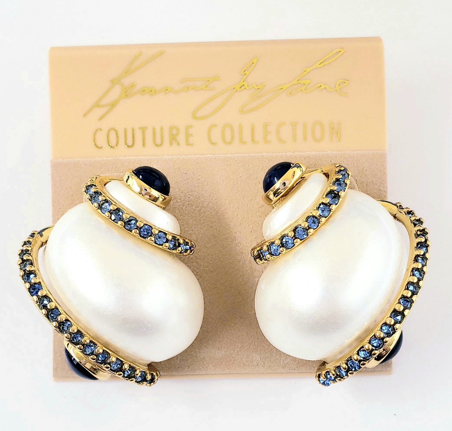 Gold with White Pearl Sapphire & Lapis Tip Shell Pierced Earring