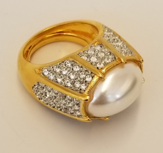 Gold Crystal Adjustable Ring with Pearl Center