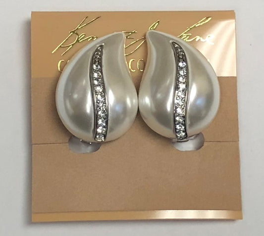 Rhodium White Pearl With Crystals Leaf clip Earring