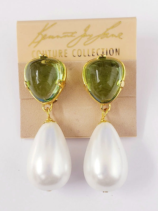 2" Gold Peridot Top with Pearl Drop Clip Earring
