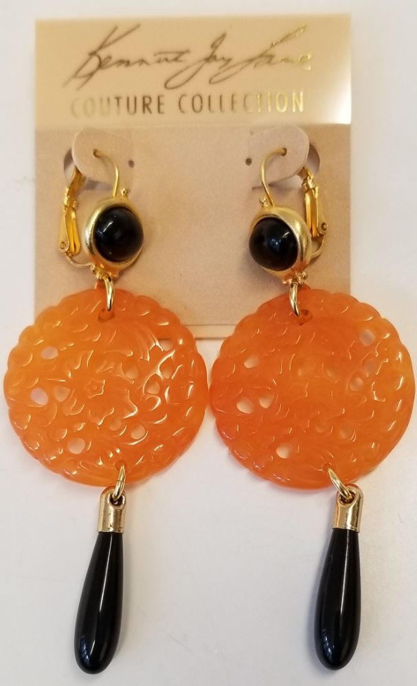 Black Top-Sm Carved Amber-Black Drop Wire Earring