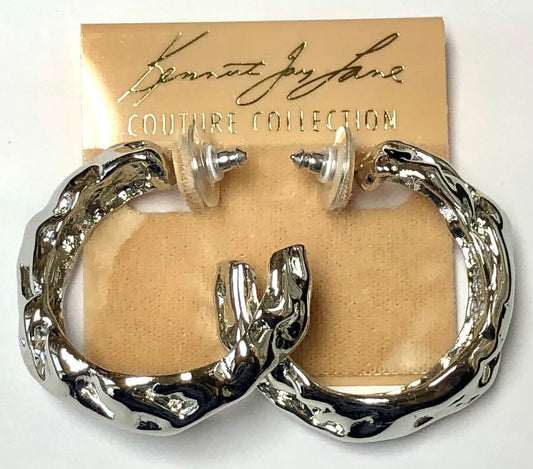 Rhodium Sculpted Hoop Pierced Earring