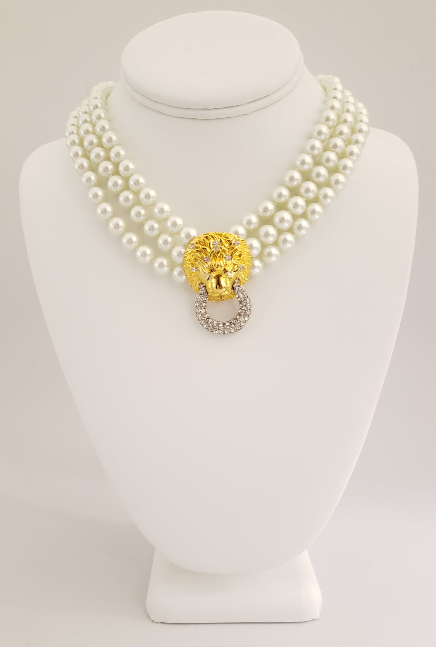 16 1-2" 3 Row Pearl with Gold & Crystal Lion Head Doorknocker Pendant Necklace