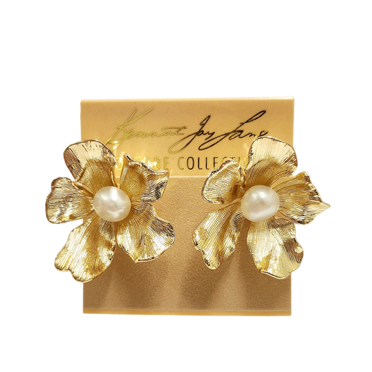 Gold Flower Pearl Center Earring