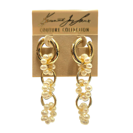Gold Interlocking Pearl Earring
