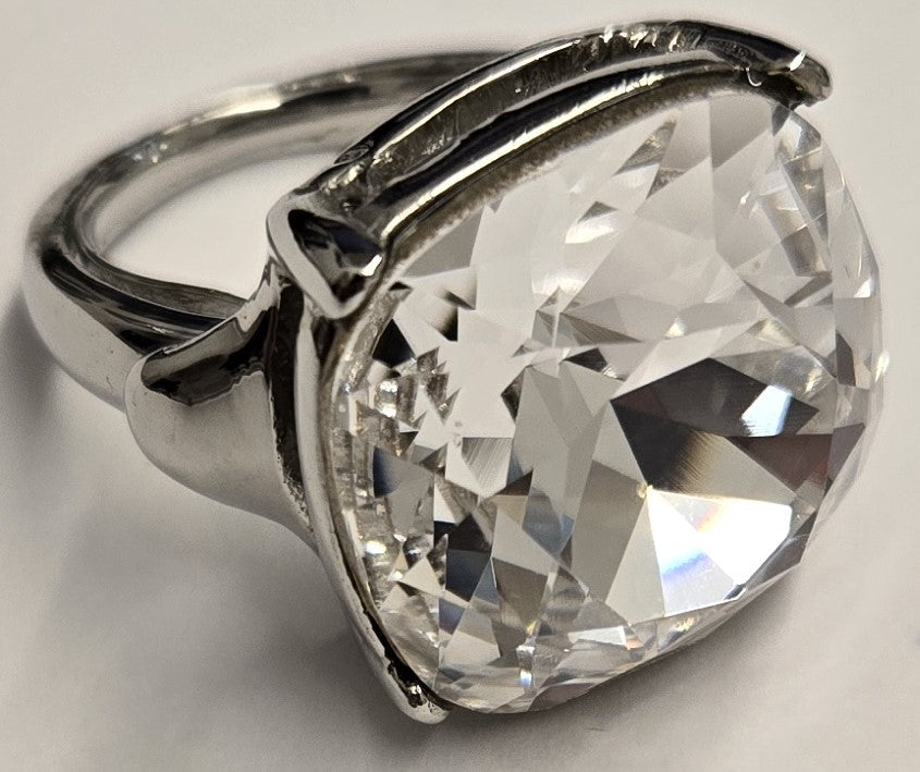 Silver Crystal Square Ring 18MM