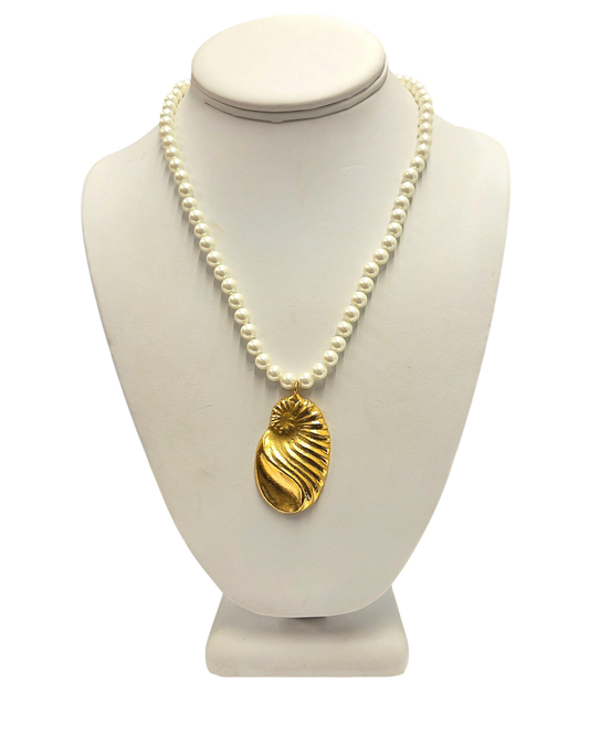 Pearl with Gold Oblong Shell Pendant Necklace