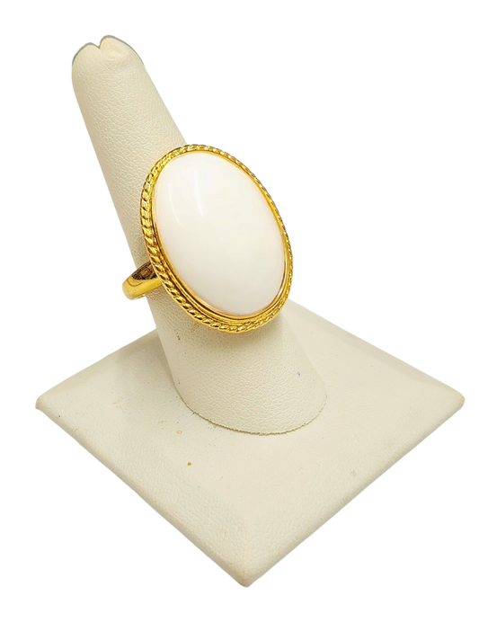 White Center Oval Ring
