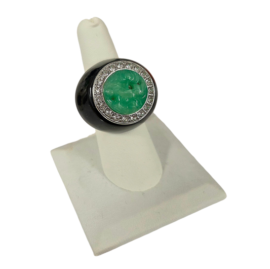 Black-Jade Center Ring