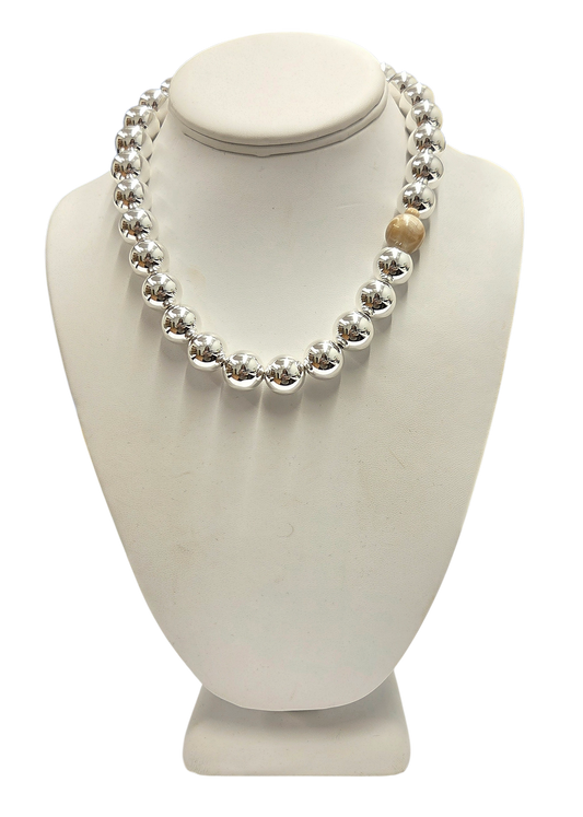 Polished Silver Agate Necklace
