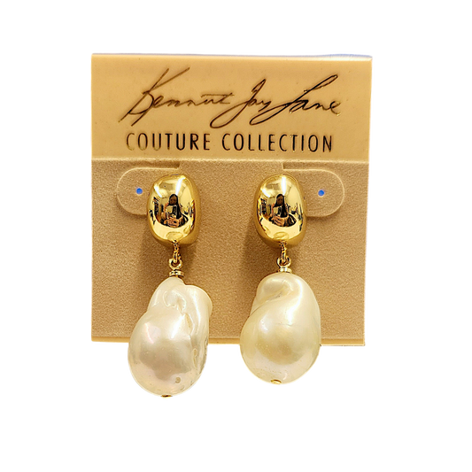 Gold Top with Baroque Pearl Earring