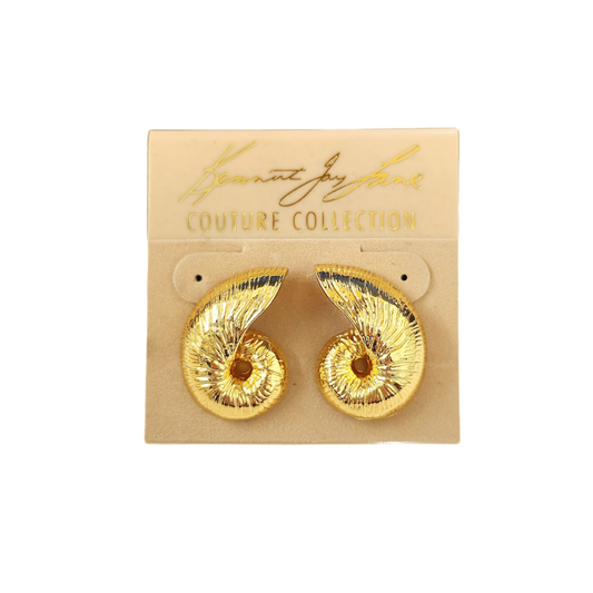 Gold Seashell Pierced Earring