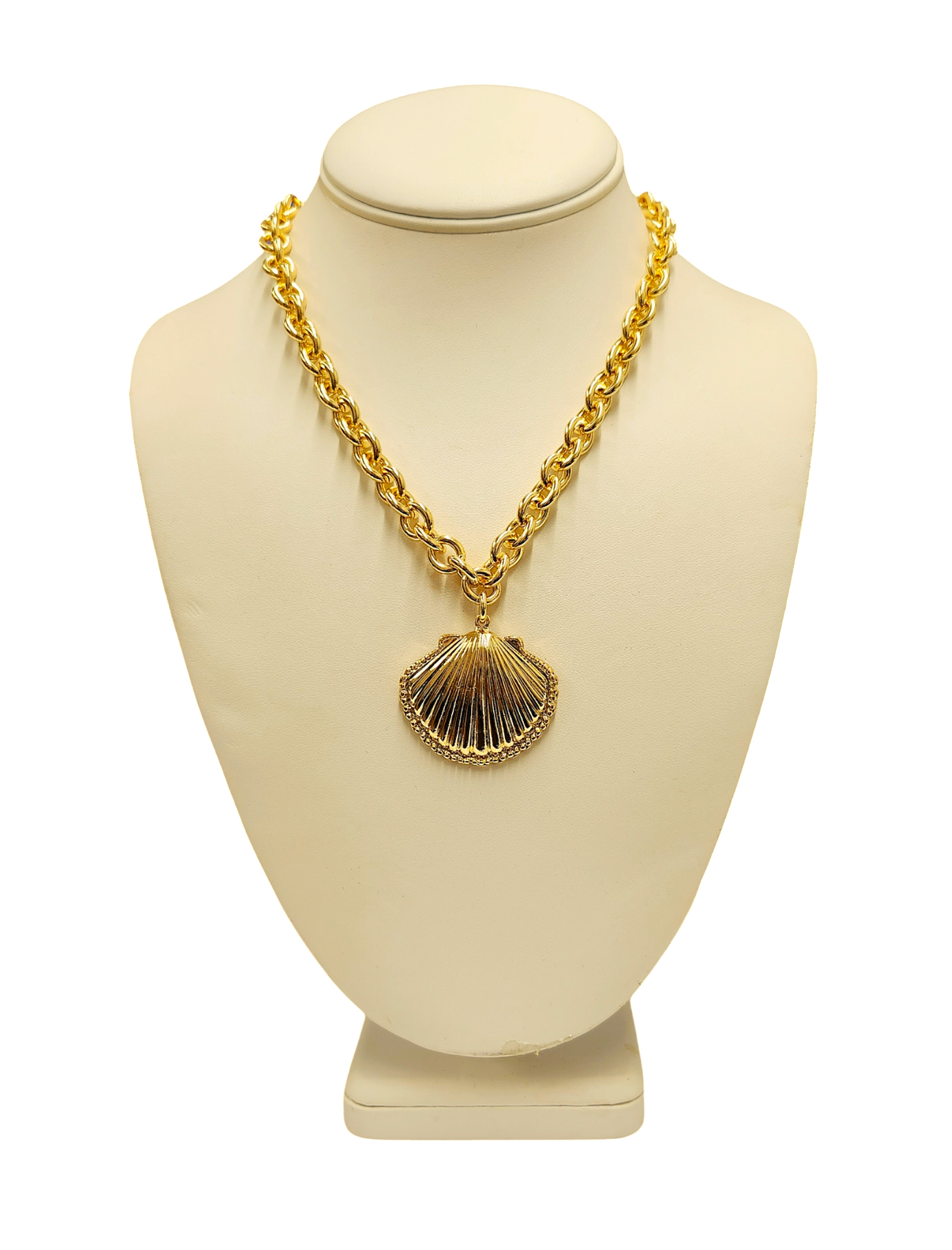 Clam Shell Pendant Necklace