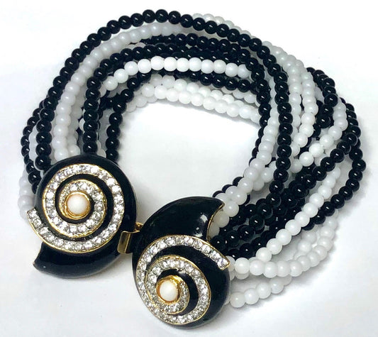 Gold Black Shell Clasp 15 Row White And Black Beads Bracelet.