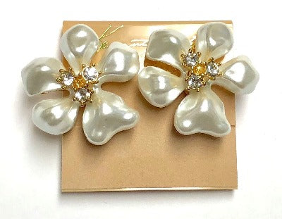 Gold White Pearl Crystals Center Flower Clip Earring