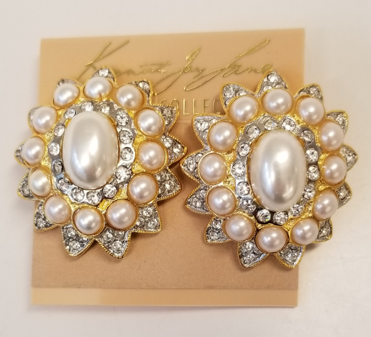 Barbara Bush Gold-Crystal Pearl Centre Clip Earring