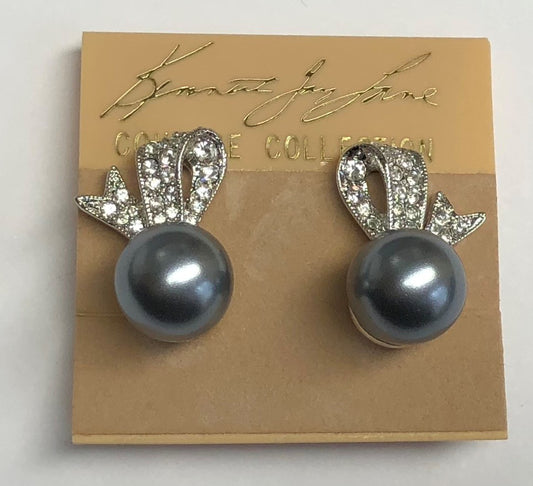 Rhodium Crystal Bow Top With Grey Pearl Bottom Clip Earring