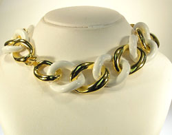 18" White And Gold Link Necklace