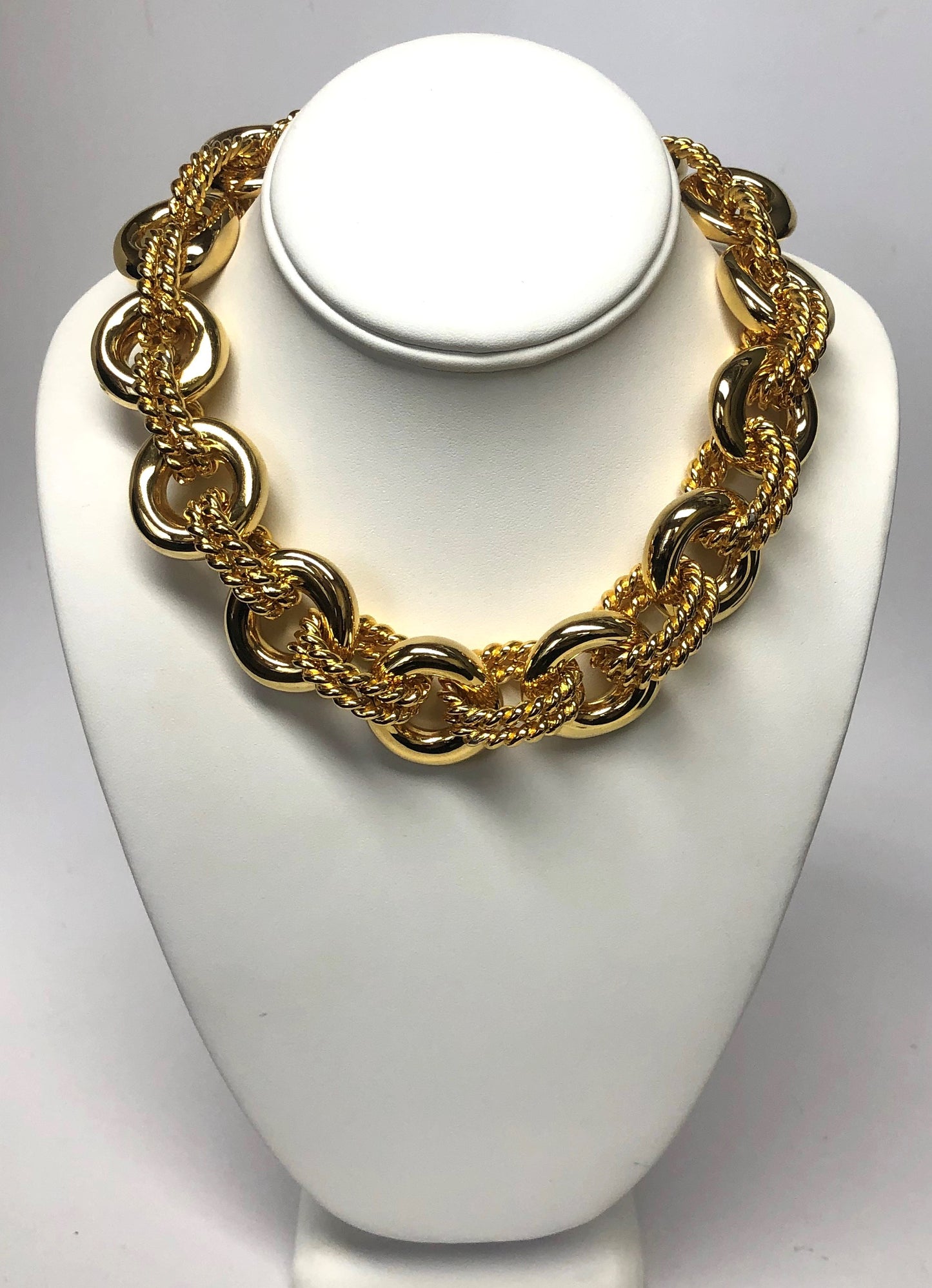 18" Gold Link Necklace