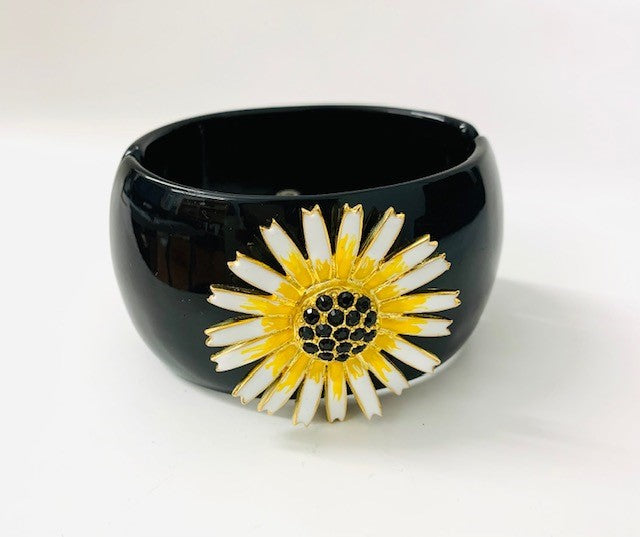 White and Yellow Daisy Cuff Bracelet