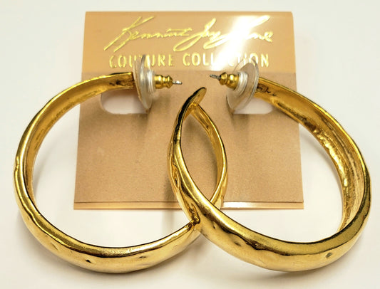 tapered hoop pierced ear