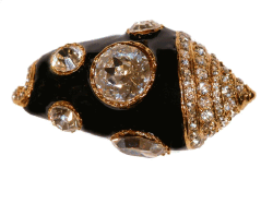 Black and Crystal Large Stones Shell Pin