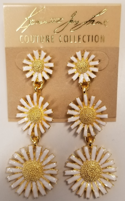 White 3 Daisy Drop Pierced Earring