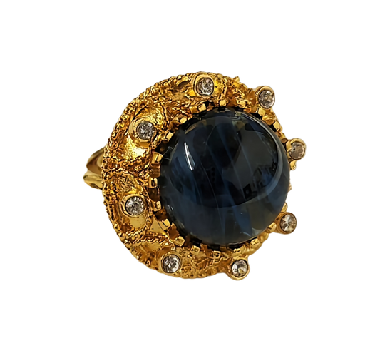 Gold with Crystal Flaw Sapphire Cabochon Center Ring