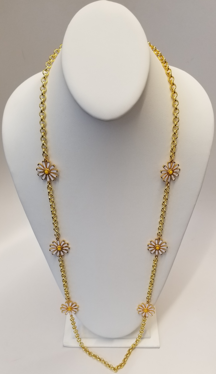 36" White Daisy Gold Chain Rope Necklace