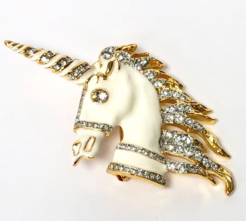 White And Crystal Unicorn Head Pin