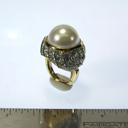 Gold and Crystal Pearl Center Ring