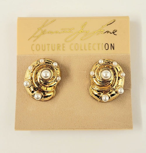 Gold with Pearl Dots Snail Clip Earring
