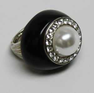 Rhodium-Rhinestone Black-Pearl Center Ring