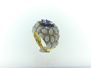 Gold White Cabachon Sapphire Center Ring