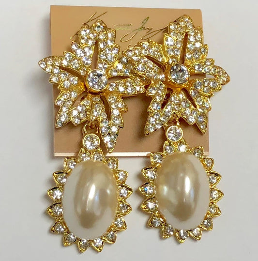 Gold Crystals Flower Top And White Pearl Drop Clip Earring