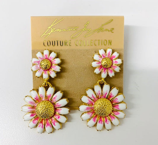 White and Pink Daisy Drop Pierced Earring