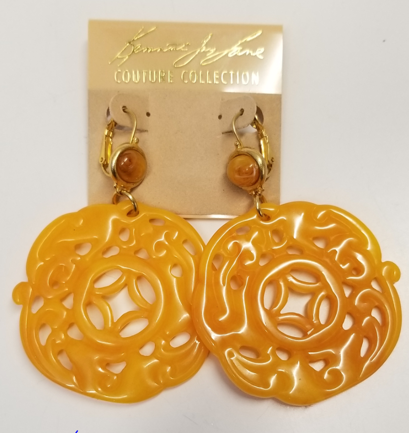 Amber Top-Amber Carved Drop Wire Earring