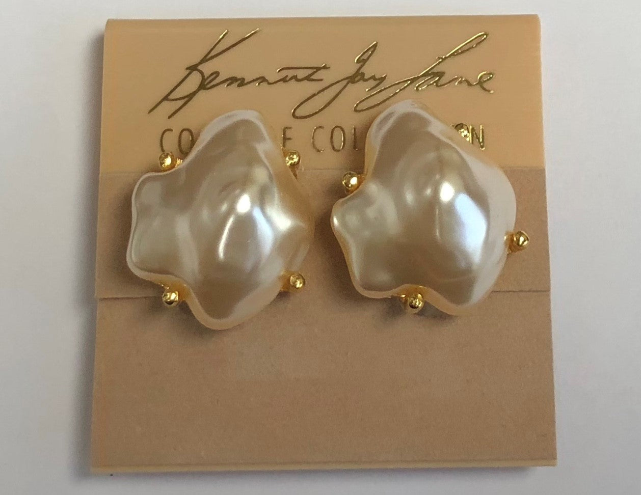 Gold White Baroque Pearl Clip Earring