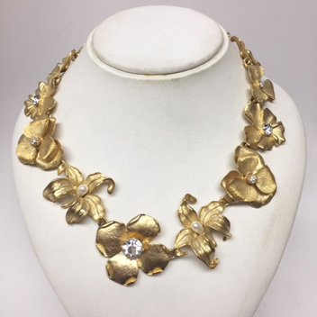 Crystal and White Pearl Flower Center Necklace