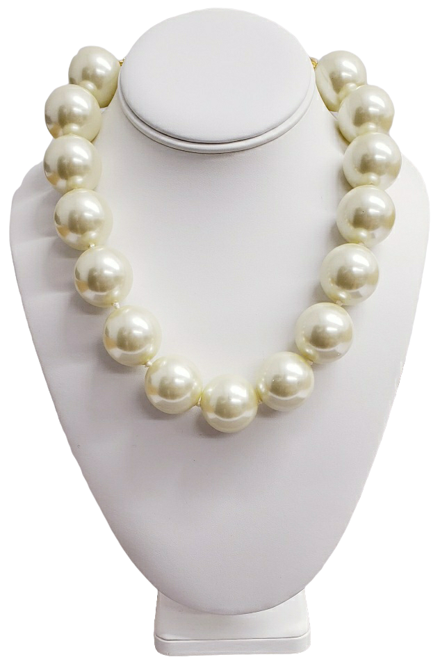 16" White Pearl 25mm Necklace